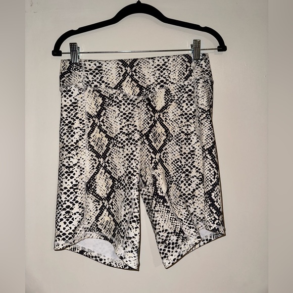 Balance Athletica snake print biker shorts - Picture 2 of 3
